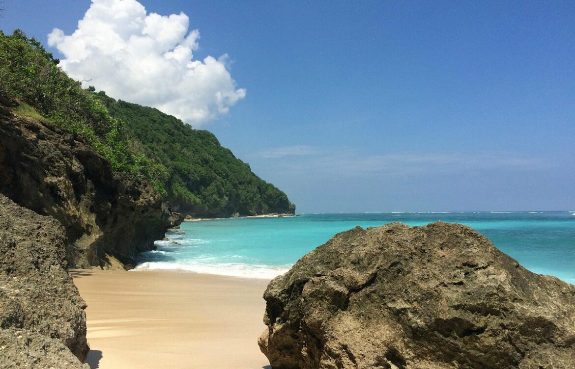Beberapa pantai yang wajib banget kamu kunjungin kalau lagi liburan di Bali #1